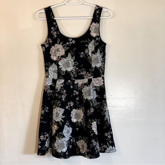 H&M Divided Floral Mini Dress Stretch Black Baby Blue Pink Sz 8 Gorgeous - Picture 1 of 6